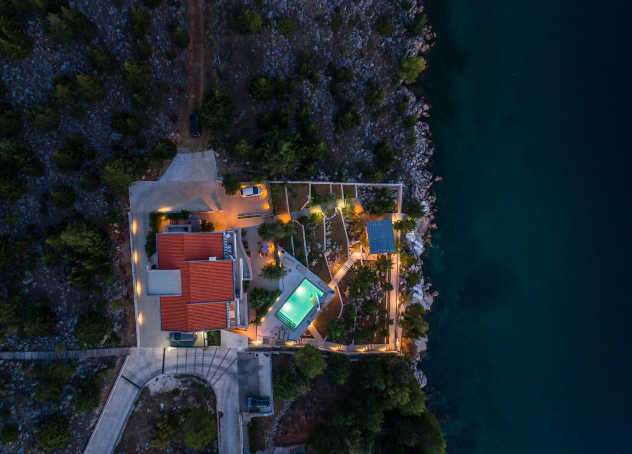 Maria Apartments Starigrad Paklenica Esterno foto
